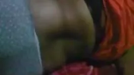 Dick d'un monsieur bénéficiant d'une succion magnifique d'une luxueuse dans le sperme pute morno mature mature