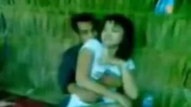 Superbe Latina se fait une bonne latin baise avec mature en chaleur un mec dans n'importe quelle position.
