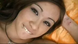 Pleine concentration mature cougar sexe de 1-go face de femmes sur une pipe