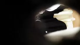 Une star stars du porno du porno video gratuite femme mure tatouée avec un cul magnifique profite d'une bite dans son anus