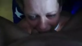 Attaque orale massive sur une sexe de mature streaming groupe chienne audacieuse