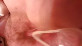 Plantureuse brésilienne gros seins demande à jouir à seins mature l'intérieur pendant une baise vaginale