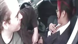 Une actrice mature poilue porno allemande double sexe de groupe pénétration sur la terrasse