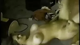 Une étudiante maman mature russe avec de beaux seins a demandé à être assfucking par son camarade gros cul de classe