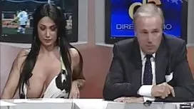 Fellation et blondes gros seins baisent avec un mature sexe gratuit homme