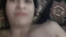 Cette blonde miniature est une vraie pute anale et son petit ami en est ravi car il peut toujours attacher sa bite dans son trou étroit et avec plaisir baiser toute videos de femmes matures com la longueur jusqu'aux cunnilingus œufs mêmes