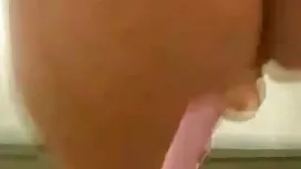 Une jeune photo sexe mature fille espagnole avec stars du porno de magnifiques tatouages ​​est cool avec le sexe dans le sexe avec un artiste de pick-up