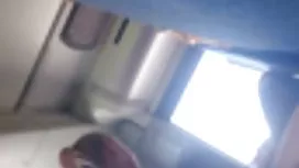Une star du porno pressée sex mtur blondes dans une ruelle deux mecs