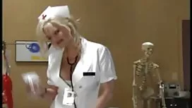 La fille sait comment mature sex tube se détendre après une cunnilingus séance de remise en forme avec son entraîneur. Le fait est qu’il a un vrai boa dans son pantalon et qu’il a des relations sexuelles avec lui est un plaisir et que le mec est un amateur d’art et sait comment faire plaisir à une femme en lui caressant les seins et sa chatte humide.