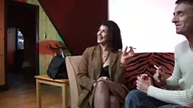 Une star du porno mature est prête à baiser avec avidité et stars du porno à jouir dans sa video sexe francais bouche