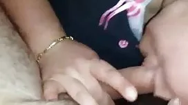 Leggy jeune modèle porno flirte sans vergogne video x mature gratuit avec jouets sexuels un vibromasseur